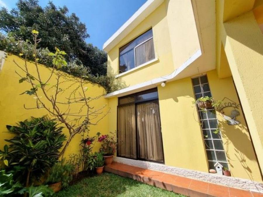 Foto Casa en Venta en San Cristóbal, Mixco, Guatemala - U$D 245.000 - CAV46879 - BienesOnLine