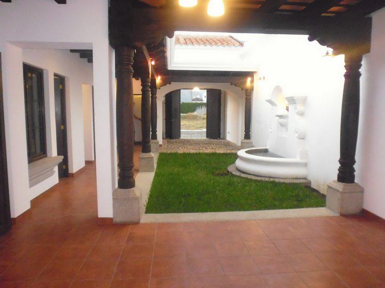 Foto Casa en Venta en Antigua Guatemala, Sacatepquez - U$D 197.000 - CAV1059 - BienesOnLine