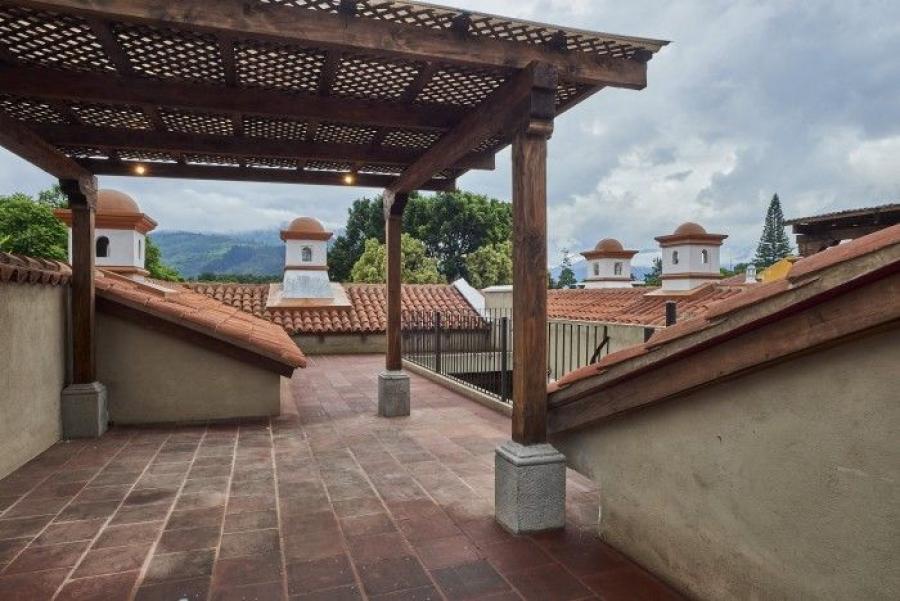 Foto Condominio en Venta en Antigua Guatemala, Sacatepéquez - U$D 320.000 - COV37151 - BienesOnLine