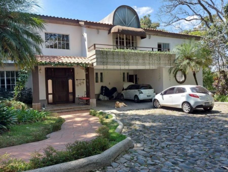 Foto Casa en Venta en Zona 15, Guatemala - U$D 830.000 - CAV6990 - BienesOnLine