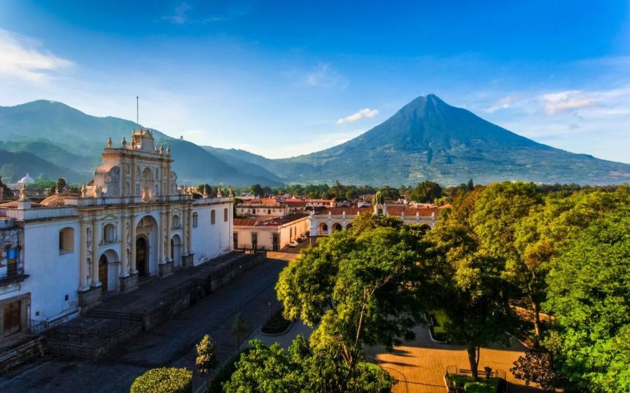 Foto Terreno en Venta en Antigua Guatemala, Sacatepquez - U$D 500.000 - TEV12073 - BienesOnLine