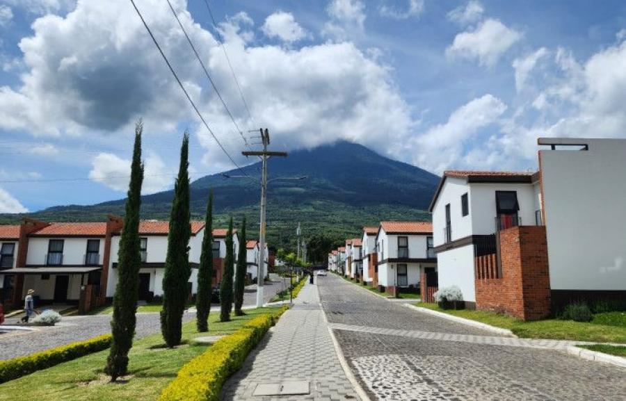 Foto Casa en Renta en Residenciales Senderos del Comendador, Ciudad Vieja, Sacatepquez - Q 4.300 - CAR28407 - BienesOnLine
