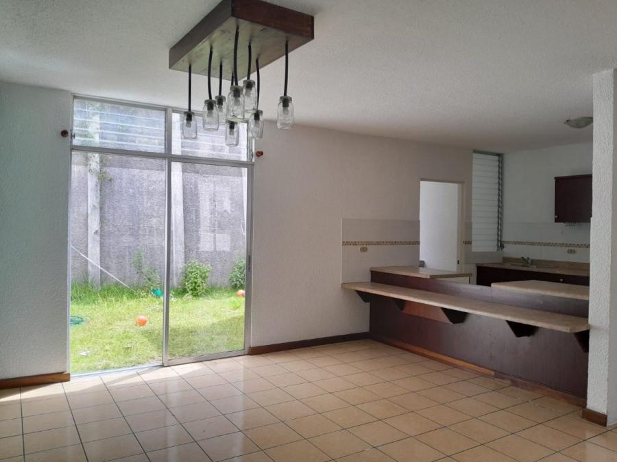 Foto Casa en Renta en San Lucas Sacatepquez, Sacatepquez - Q 4.500 - CAR27933 - BienesOnLine