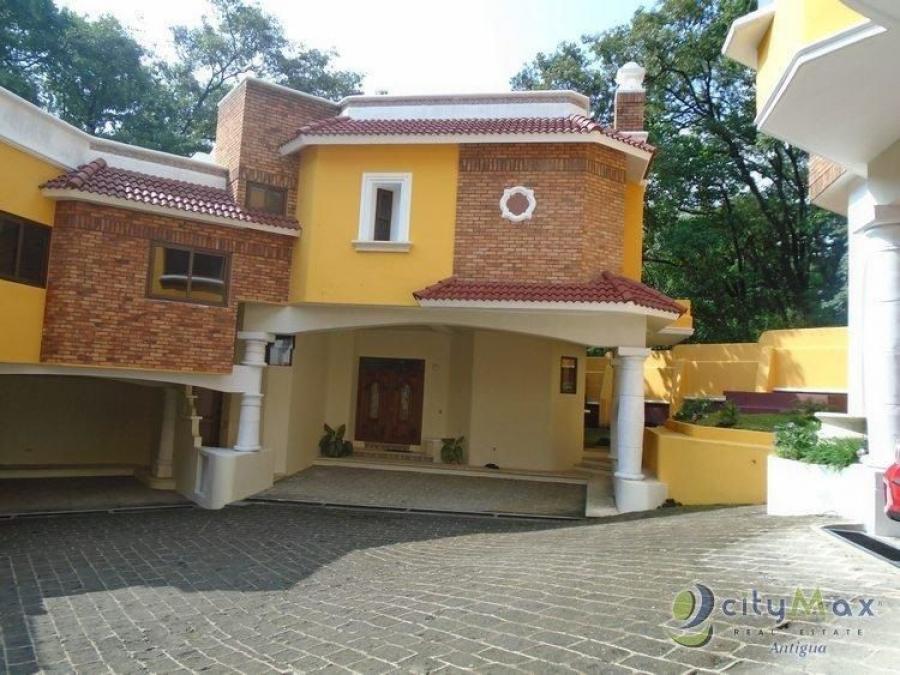Foto Casa en Renta en San Lucas Sacatepquez, Sacatepquez - U$D 1.350 - CAR28178 - BienesOnLine