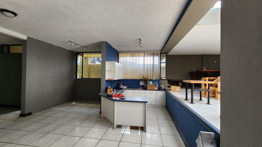 Foto Edificio en Venta en Mixco, Guatemala - U$D 1.150.000 - EDV27391 - BienesOnLine