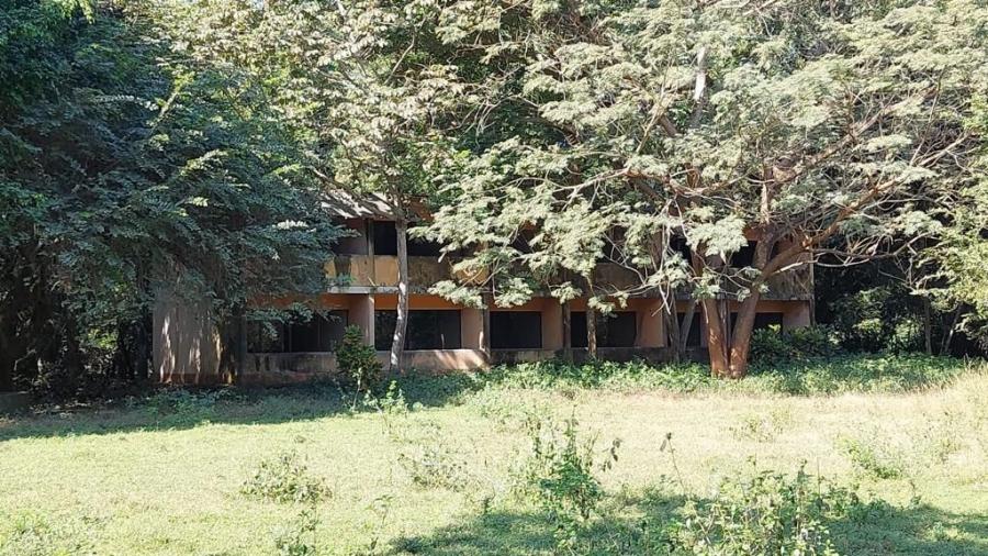 Home in Metric Way