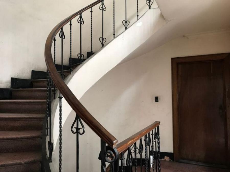 Home in Metric Way