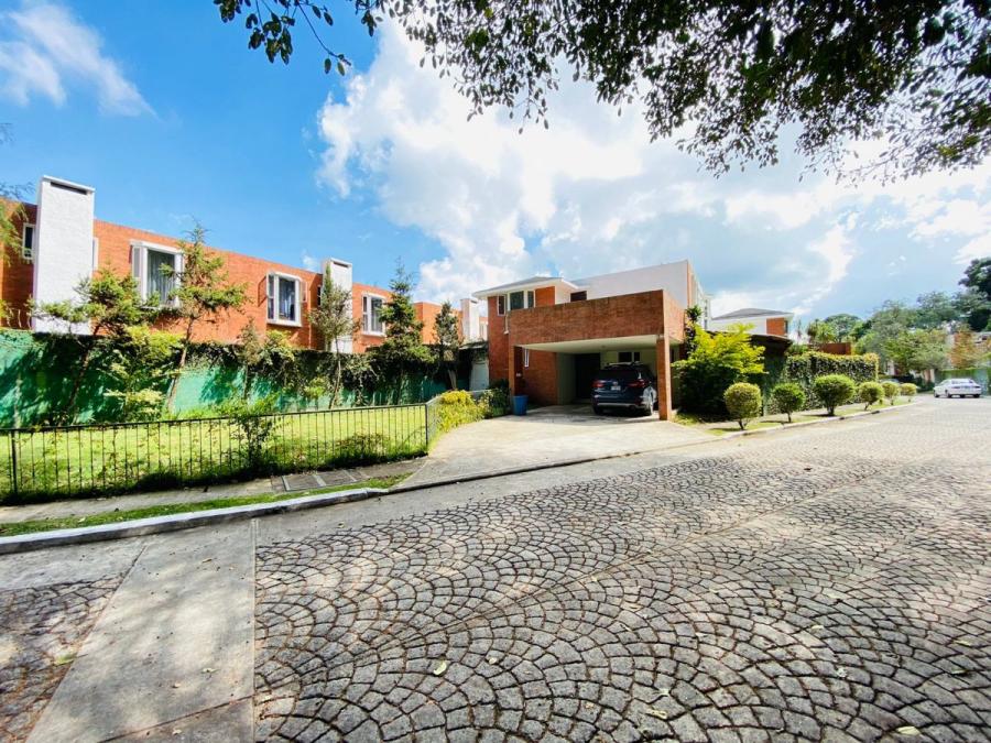 Foto Casa en Venta en Fraijanes, Guatemala - U$D 298.000 - CAV41221 - BienesOnLine
