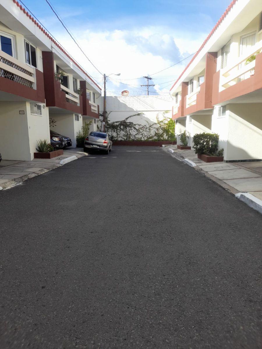 Casa en Renta en Guatemala, Guatemala UD 750 CAR19620