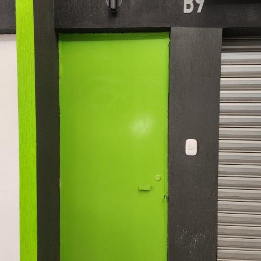 Home in Metric Way