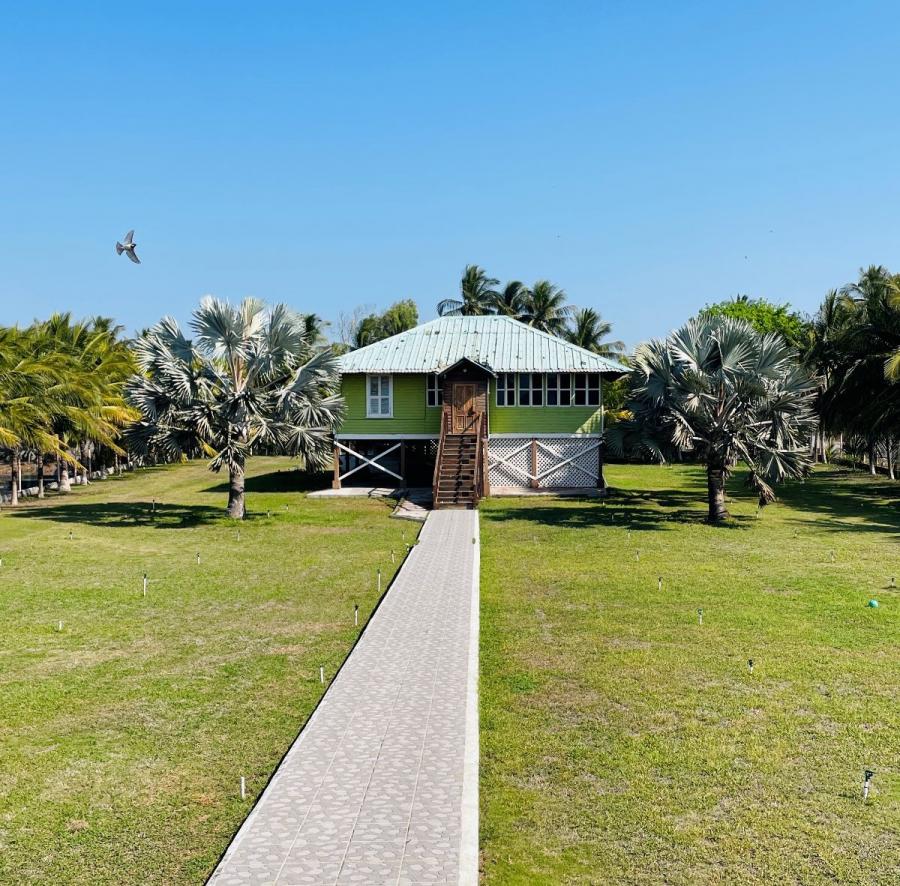 Foto Casa en Venta en Tiquisate, Escuintla - U$D 215.000 - CAV27802 - BienesOnLine