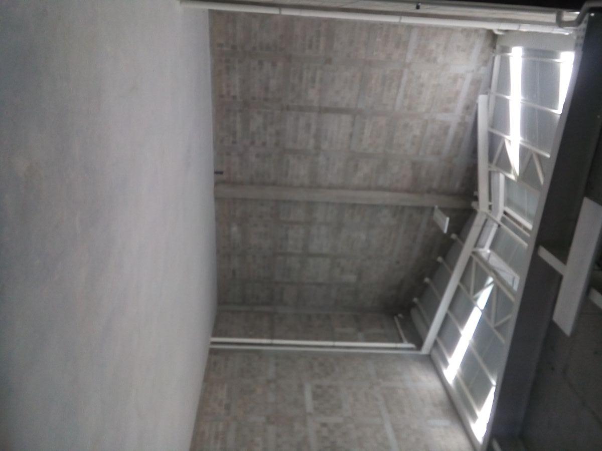 Home in Metric Way