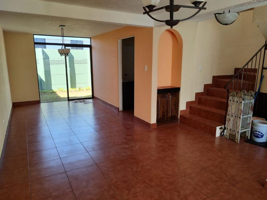Foto Casa en Renta en San Lucas Sacatepquez, Sacatepquez - Q 5.200 - CAR36445 - BienesOnLine