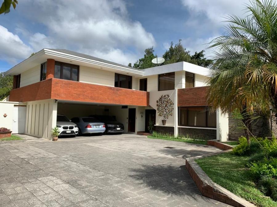 Foto Casa en Venta en zona 8 San Cristbal, Ciudad de Guatemala, Guatemala - U$D 410.000 - CAV24620 - BienesOnLine