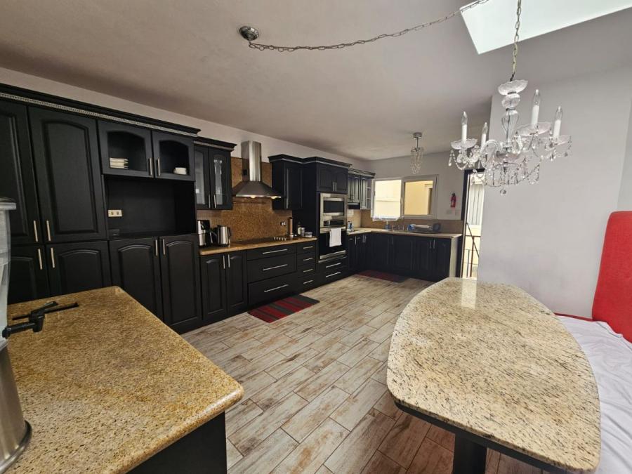 Foto Casa en Venta en Santa Catarina Pinula, Guatemala - U$D 500.000 - CAV48316 - BienesOnLine