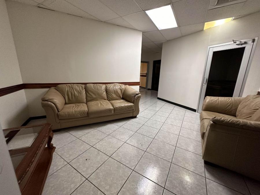 Foto Local en Alquiler en Tegucigalpa, Francisco Morazán - U$D 5.219 - LOA2521 - BienesOnLine