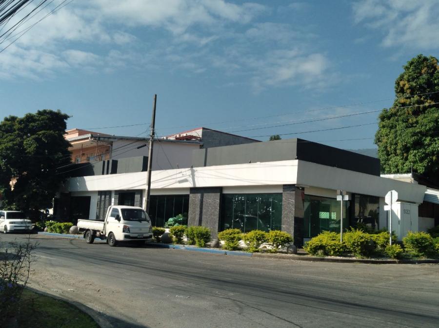 Foto Local en Alquiler en Barrio Suyapa Frente a la Audi, San Pedro Sula, Cortés - U$D 2.999 - LOA2012 - BienesOnLine