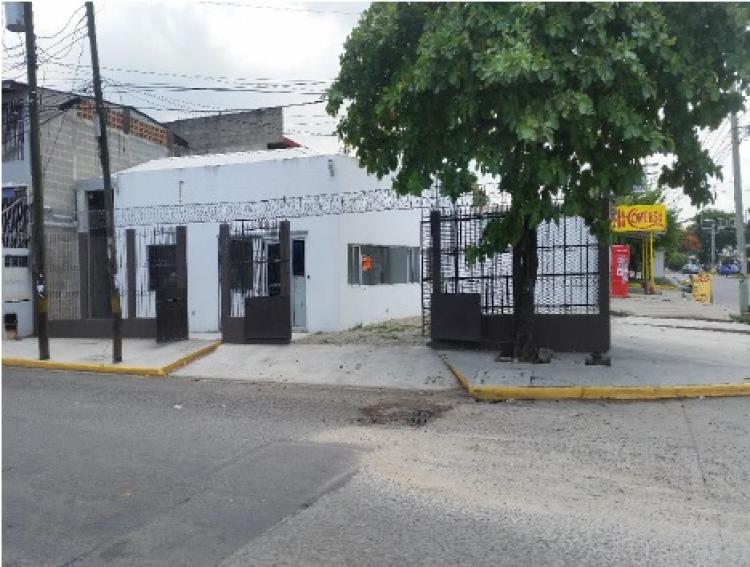 Foto Local en Alquiler en San Pedro Sula, Corts - U$D 765 - LOA404 - BienesOnLine