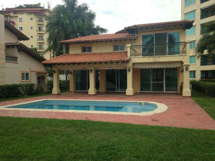 Foto Casa en Venta en MARINA VALLARTA, Puerto Vallarta, Jalisco - U$D 655.000 - CAV113939 - BienesOnLine