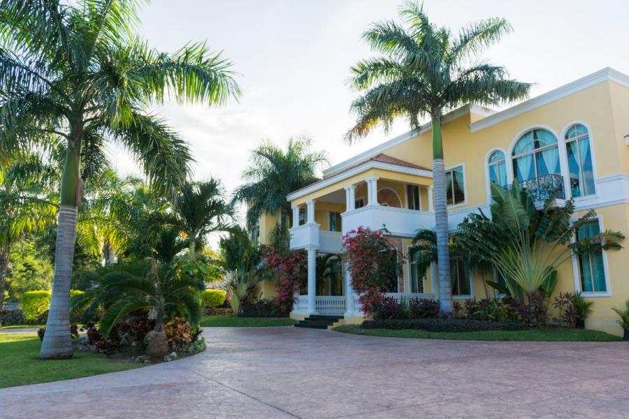 Foto Casa en Venta en FRACCIONAMIENTO LA CEIBA, Komchn, Yucatan - U$D 2.000.000 - CAV289917 - BienesOnLine