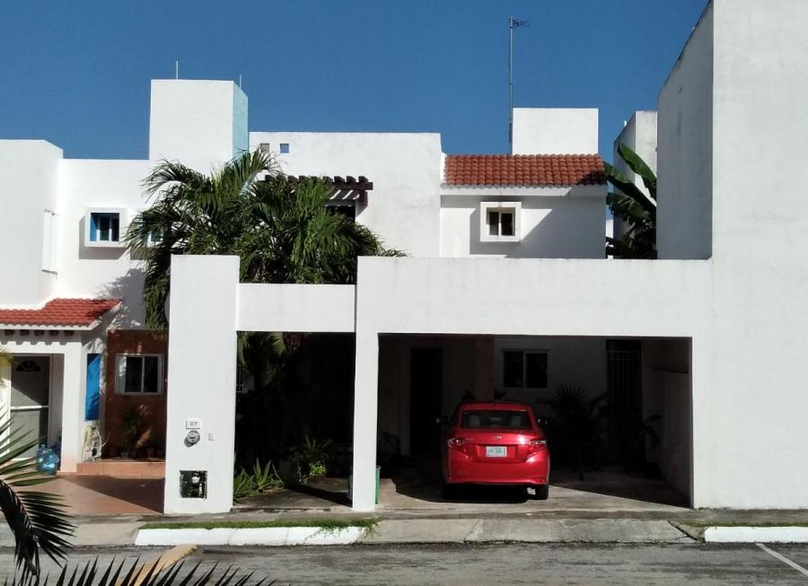 Casa en Venta en Real Tikal, Cancún, Quintana Roo 3.300.000 CAV290211
