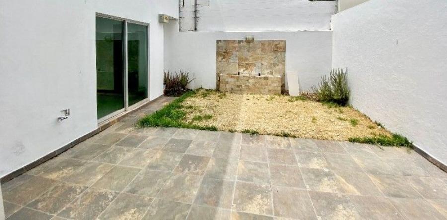 Foto Casa en Venta en Frente PARQUE METROPOLITANO, Zapopan, Jalisco - $ 8.950.000 - CAV323248 - BienesOnLine