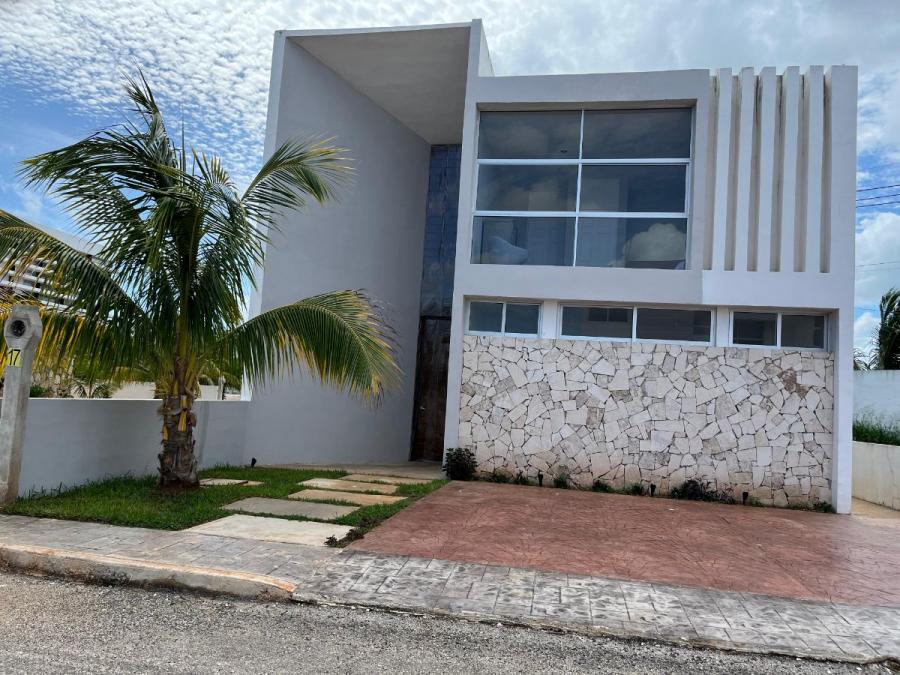 Foto Casa en Venta en KM 6 CARRETERA, Merida - Motul, 97345 Mérida, Yuc., Conkal, Yucatan - $ 3.700.000 - CAV361551 - BienesOnLine