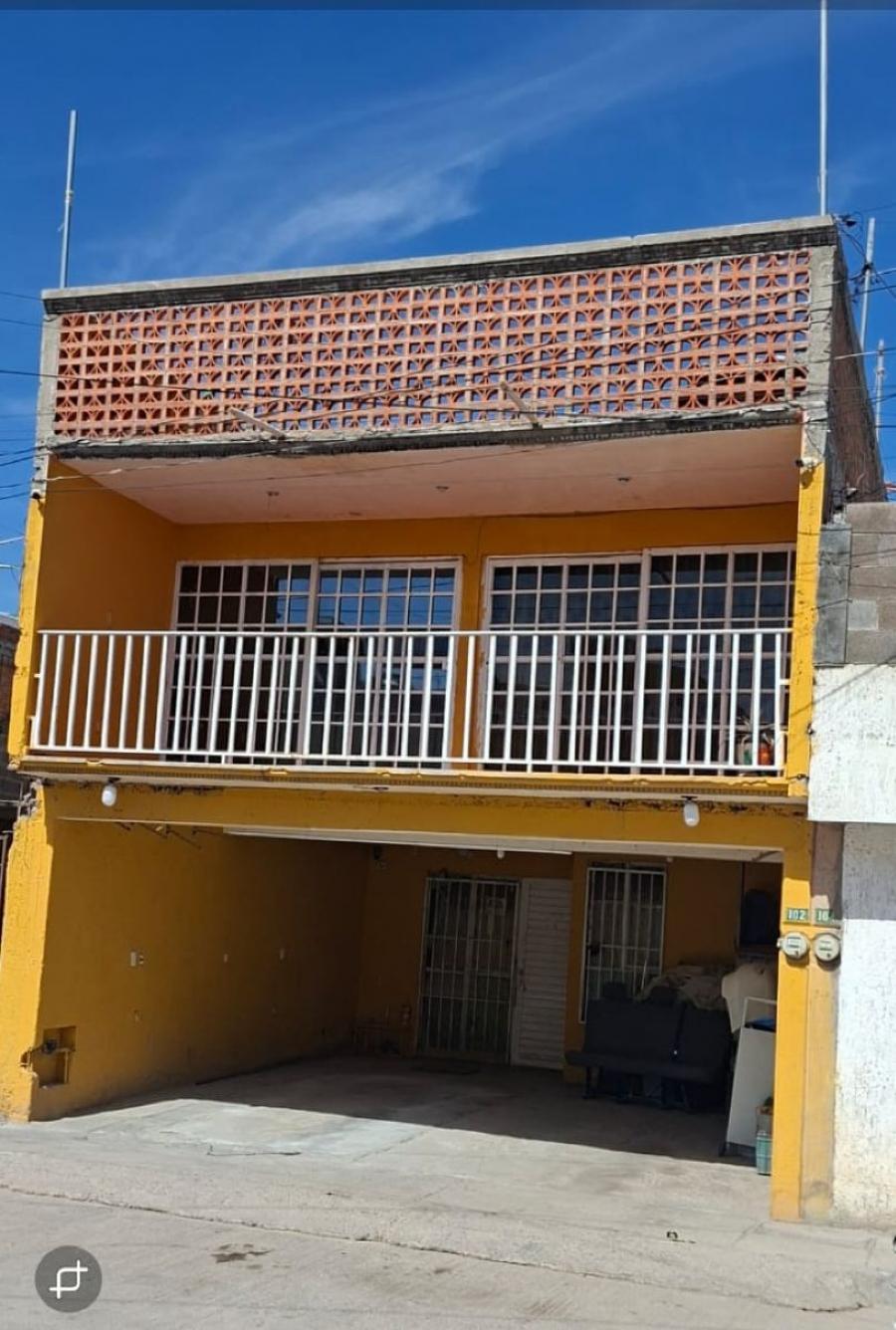 Foto Se vende casa de 3 Pisos en el fracc. San Isidro de 4 rec. 2.5 baños 90 mt2 de terr 180 mt2 de const