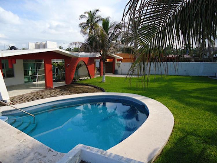 Casa en Renta en Las Brisas, cerca del crucero, Manzanillo, Colima - U$D   - CAR57151 - BienesOnLine
