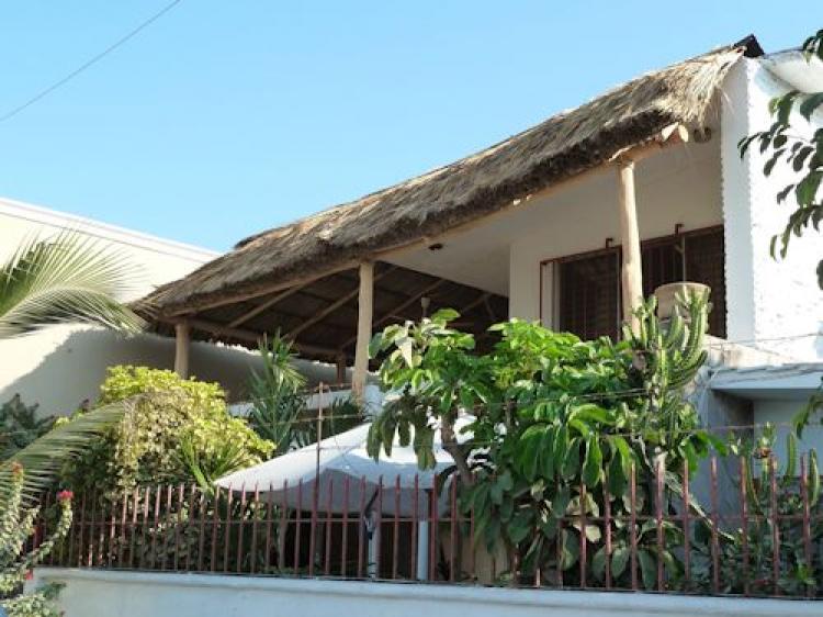 Foto Casa en Renta en Crucero de las Brisas, atras del Rest. Camaron Fel, Manzanillo, Colima - U$D 1.000 - CAR57156 - BienesOnLine