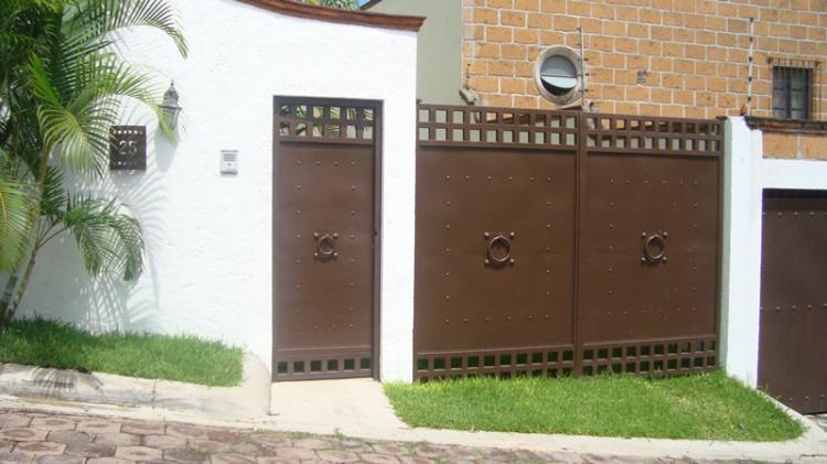 Home in Metric Way