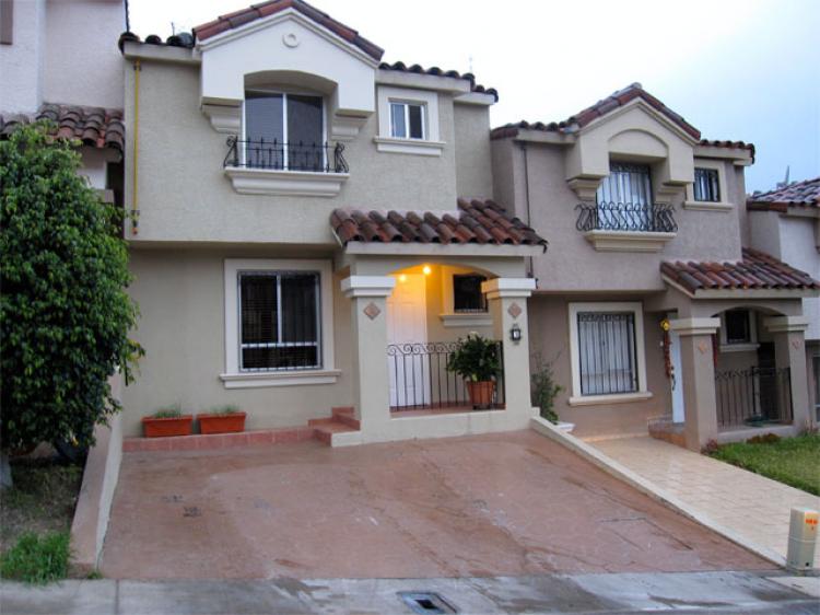 Foto Casa en Venta en Colinas del Rey, Tijuana, Baja California - $ 1.150.000 - CAV32562 - BienesOnLine