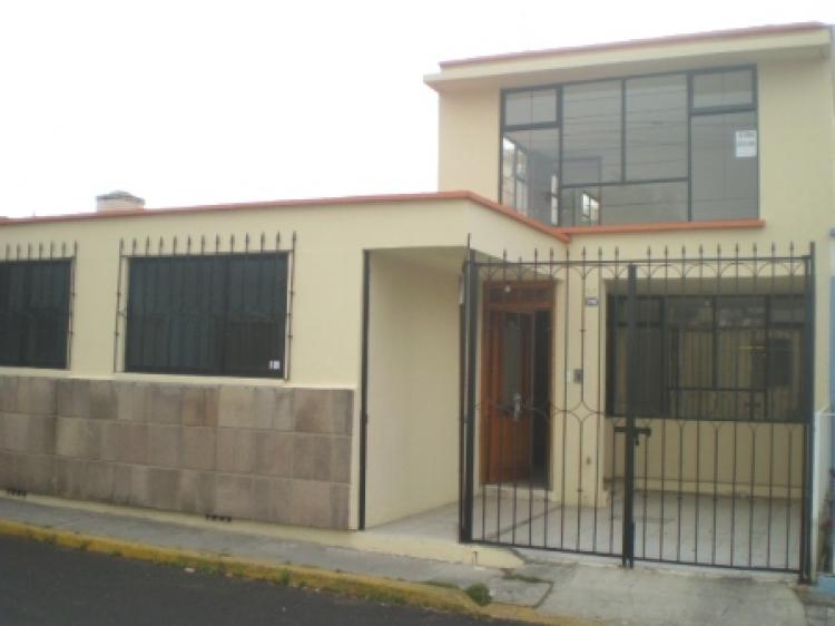 Foto Casa en Venta en Toluca de Lerdo, Mexico - $ 1.300.000 - CAV37615 - BienesOnLine