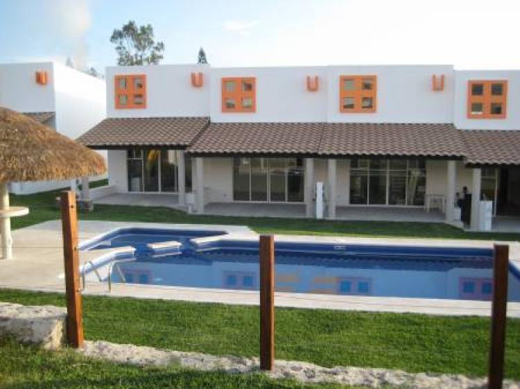 Foto Casa en Venta en oaxtepec centro, Cuernavaca, Morelos - $ 1.100.000 - CAV71287 - BienesOnLine