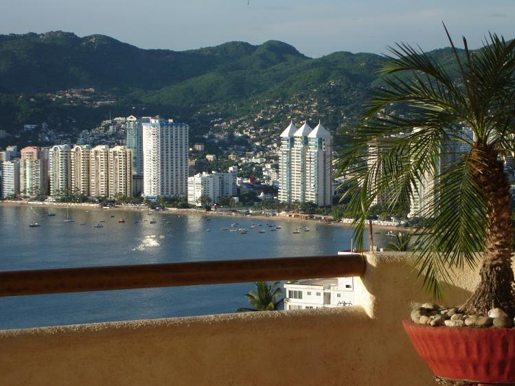 Foto Casa en Renta por temporada en DIAMANTE, Acapulco de Jurez, Guerrero - $ 7.500 - CAT1058 - BienesOnLine