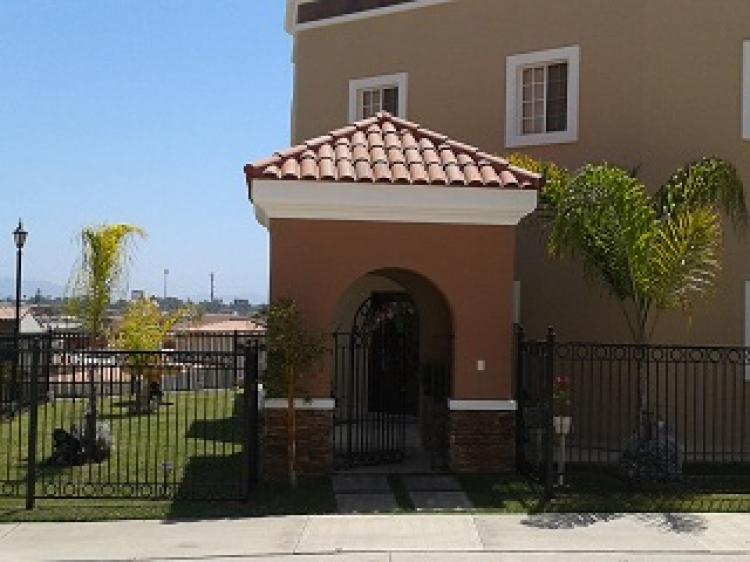 Foto Casa en Venta en Ensenada, Baja California - U$D 450.000 - CAV64900 - BienesOnLine