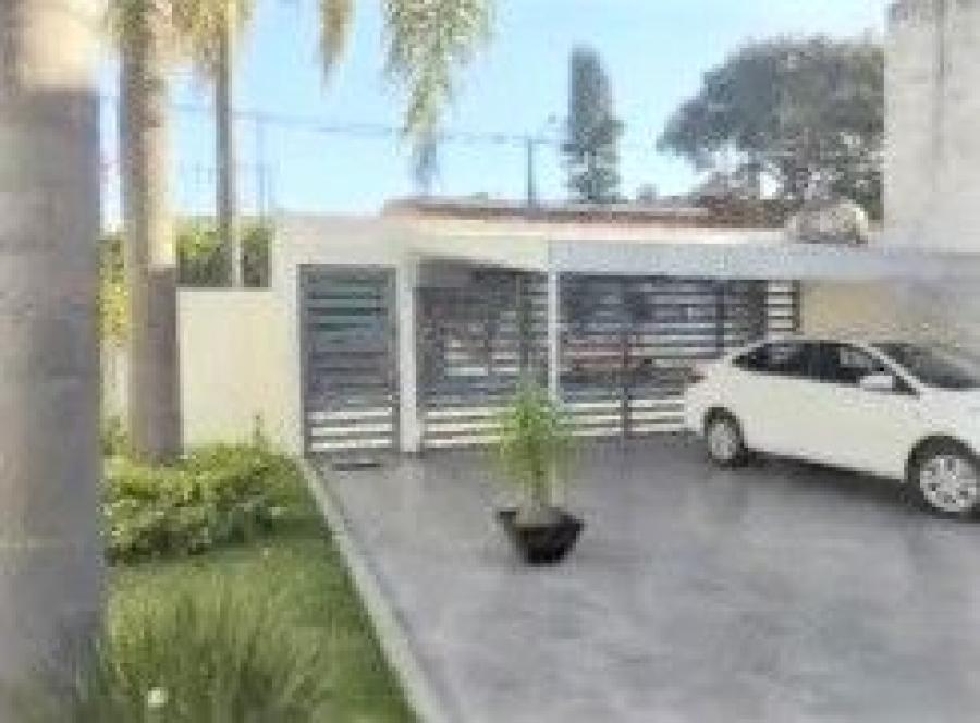 Foto Casa en Venta en JARDINES DE GUADALUPE, Zapopan, Jalisco - $ 6.600.000 - CAV321818 - BienesOnLine
