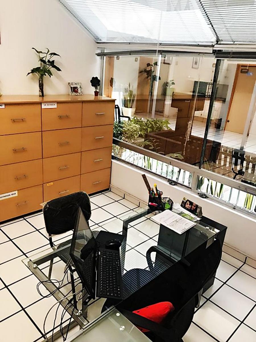 Foto Oficina en Renta en ARCOS VALLARTA, GUADALAJARA, Jalisco - $ 10.000 - OFR293800 - BienesOnLine