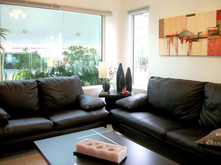 Home in Metric Way