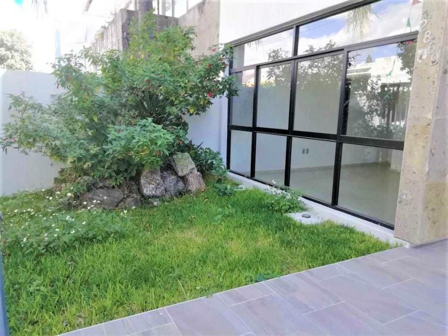 Foto Casa en Venta en JARDINES DEL BOSQUE, Guadalajara, Jalisco - $ 8.800.000 - CAV293165 - BienesOnLine