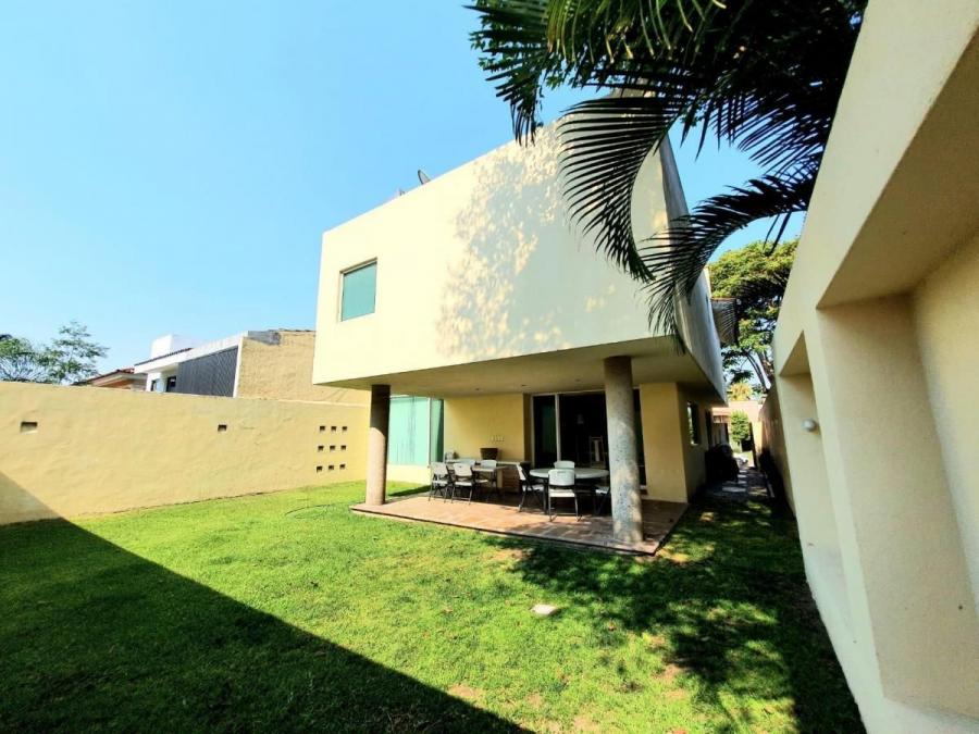 Foto Casa en Venta en VALLE REAL, Zapopan, Jalisco - $ 15.500.000 - CAV322097 - BienesOnLine