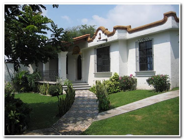 Foto Casa en Venta en Vista Hermosa, Cuernavaca, Morelos - $ 4.500.000 - CAV27147 - BienesOnLine