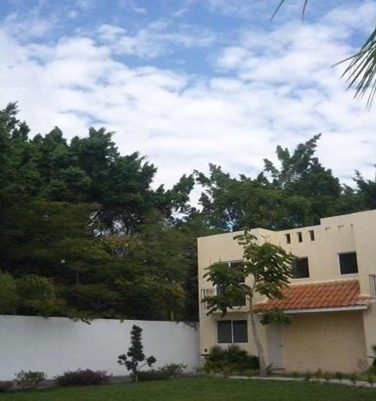 Foto Casa en Venta en Jiutepec, Morelos - $ 1.100.000 - CAV28411 - BienesOnLine