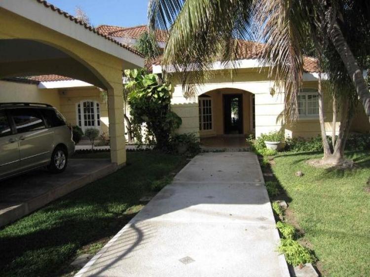 Casa en Renta en ALAMOS I, Cancún, Quintana Roo 25.000 CAR42617