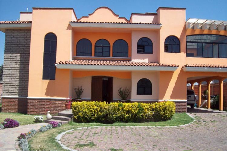 Foto Casa en Venta en SAN MIGUEL TOTOCUITLAPILCO, Metepec, Mexico - $ 5.000.000 - CAV88238 - BienesOnLine