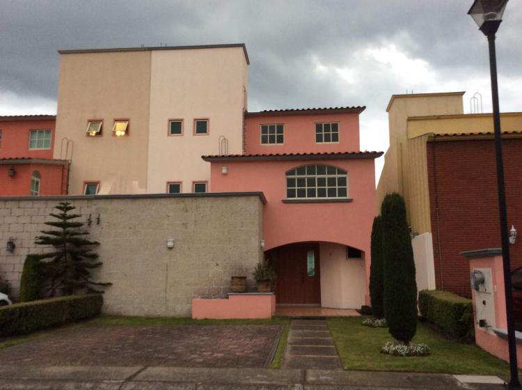 Foto Casa en Renta en HACIENDA DEL BOSQUE, Metepec, Mexico - $ 18.100 - CAR241342 - BienesOnLine