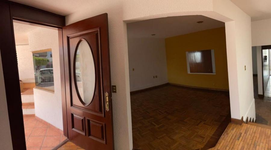 Foto Casa en Renta en BUGAMBILIAS, Morelia, Michoacan de Ocampo - $ 19.500 - CAR297575 - BienesOnLine