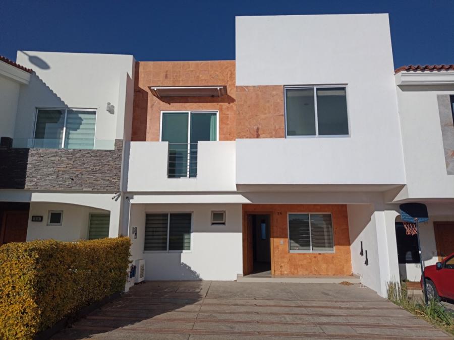 Foto Casa en Venta en Vista Sur, Zapopan, Jalisco - $ 3.722.998 - CAV352691 - BienesOnLine