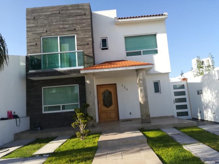 Foto Casa en Venta en Carretera Queretaro Tlacote Fracc Prov. Santa Elen, Quertaro, Queretaro Arteaga - $ 2.650.000 - CAV240898 - BienesOnLine