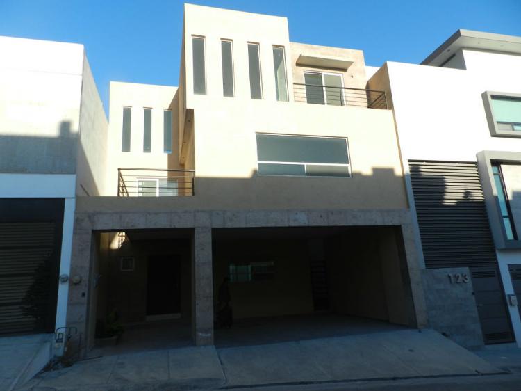 Foto Casa en Venta en CUMBRES ELITE PRIVADAS UNO, Monterrey, Nuevo Leon - $ 3.750.000 - CAV151344 - BienesOnLine
